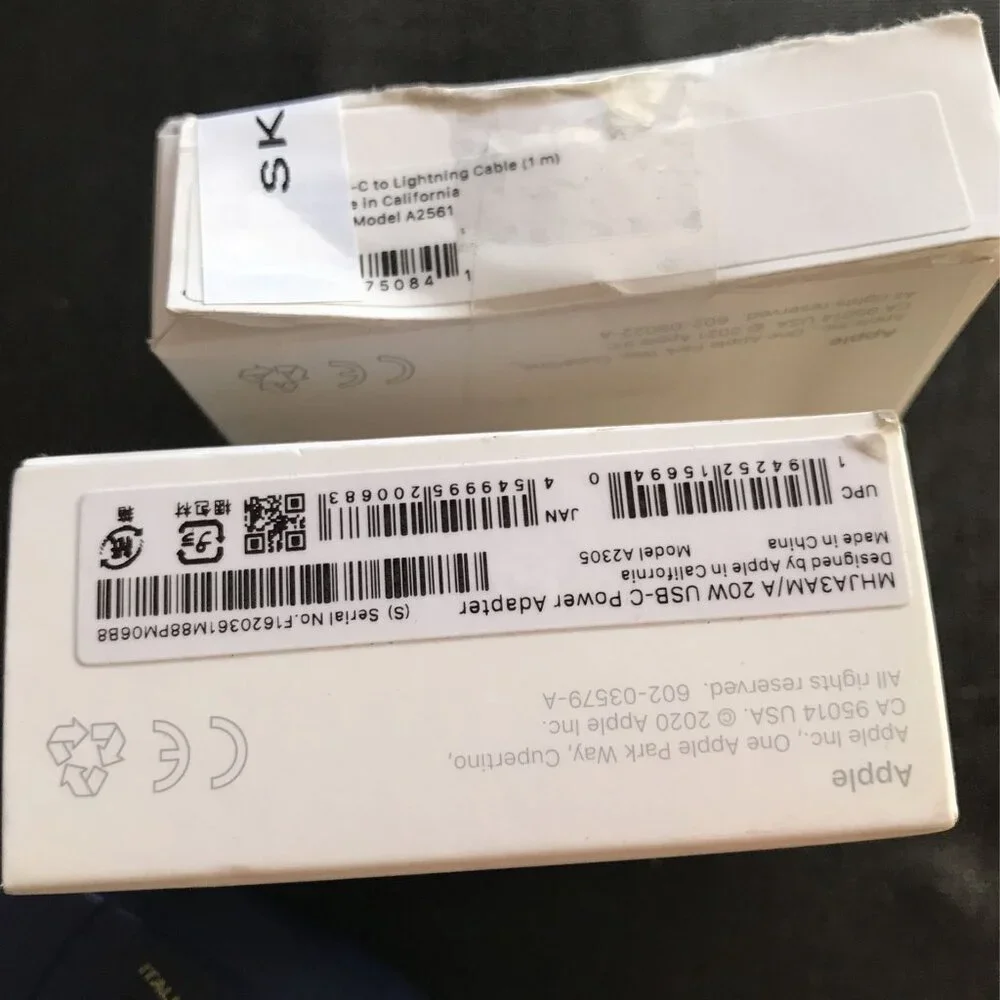 Apple - USB-C 20 W Power Adapter + USB -C To Lightning Cable (1m)